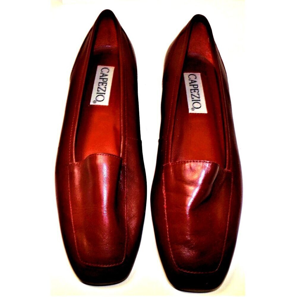 Capezio "Jenny" red leather square toe flats US 9M